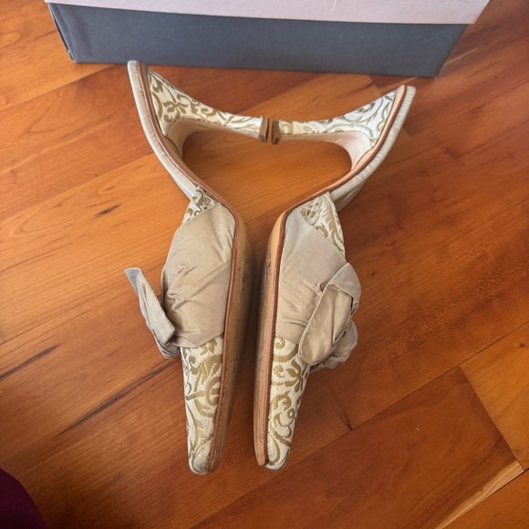 Olivia Rose Tal Silk taffeta bow mules brocade sz 9 women’s gold & Champagne - Picture 4 of 8